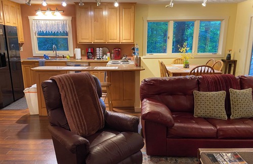 Maggie Valley House | Falling waters beautiful mountain getaway