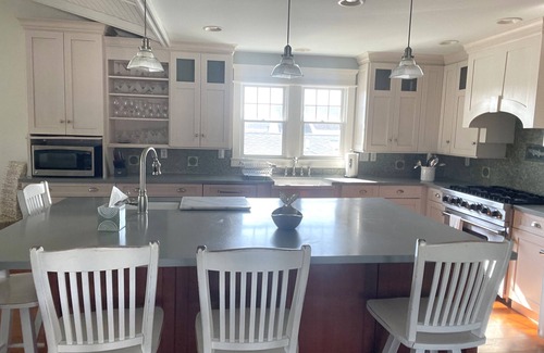 Bethany Beach House | FAMILY AFFAIR! GORGEOUS 7 BR HOME- WALK TO BETHANY BEACH! 104 Third St.