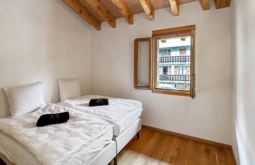 Les Marecottes Apartment | Family apartment for 6 to 8 on Mont Banc express t