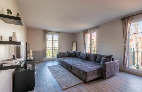 Chessy Apartment | Family Apartment DisneyLand 90m2 - 150m RER A Val d Europe