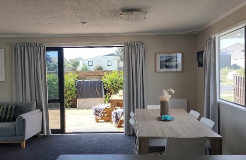 Pukehina House | Family Beach Bach