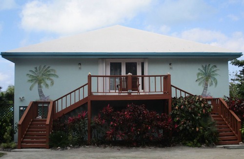 Great Exuma Apartment | FAMILY BEACHFRONT 1 bed 2 bath APT DIRECTLY on HOOPERS BAY