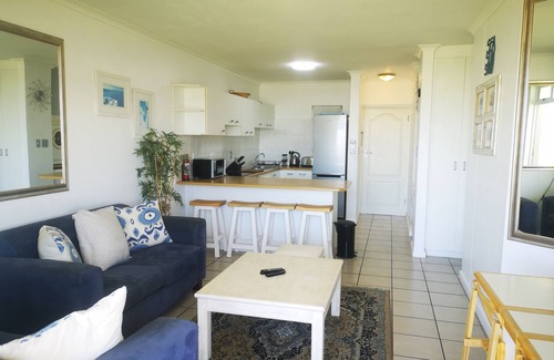 Lagoon Beach Apartment | Family Cape Town Beachfront Apartment
