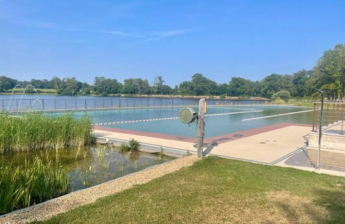 Treignat Cottage | Family chalet with terrace and camping activities