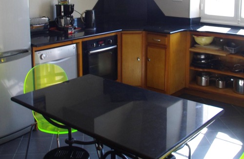 Villefranche-de-Lonchat Villa | Family friendly19th C. village villa with 12m pool and superb views