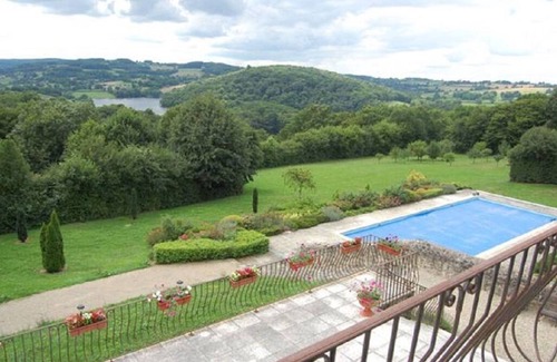 Saint-Germain-des-Champs Cottage | Family house