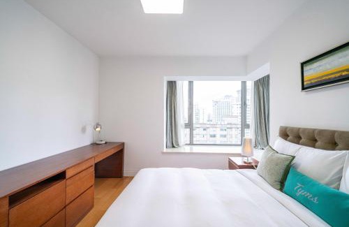 Xujiahui Apartment | Family Friendly 2 Bedroom Apartment Xujiahui Center