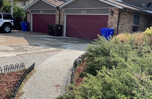 Midvale House | Family friendly 3 bdrm duplex with hot tub & putting green in backyard.