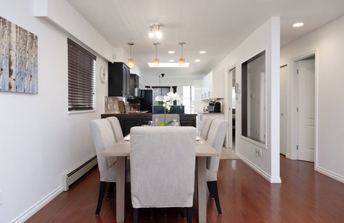 Grandview-Woodland House | Family friendly 3BR/2BA Vancouver Home with EV Charging – 10 Min to Downtown