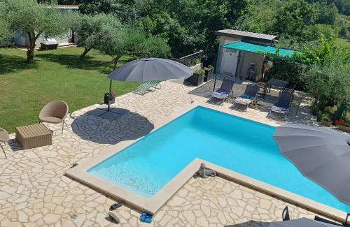 Kastel Apartment | Family-friendly apartments with swimming pool Kastel, Central Istria - Sredisnja Istra - 21309