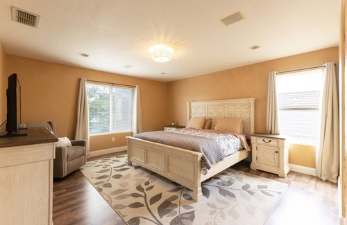 Elk Grove House | Family Friendly Area within 5 Min of Parks, Trails, Wineries, Breweries!