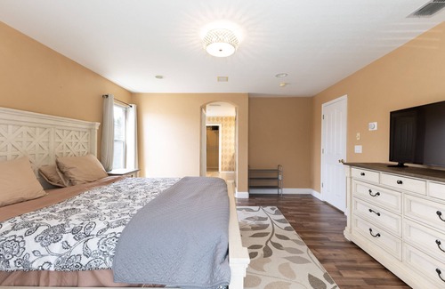 Elk Grove House | Family Friendly Area within 5 Min of Parks, Trails, Wineries, Breweries!