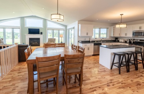 Stanley Bridge House | Family friendly home with private outdoor hot tub & fire pit