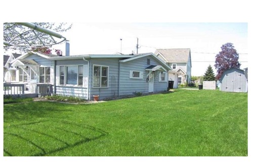 Fremont Cottage | Family-friendly Comfortable Lakefront Cottage on beautiful Lake George