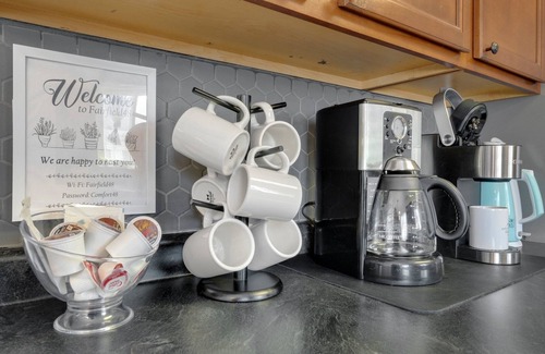 Saint Marys  Allen County House | Family friendly cottage near Foster Park. Private patio & FREE PARKING