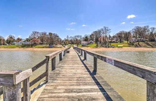 Golts House | Family-Friendly Cottage, Walk to the Beach!