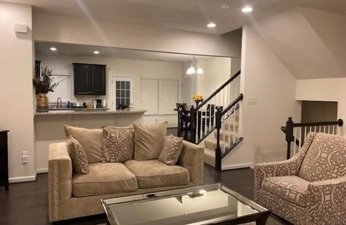 St. Charles House | Family Friendly Home near DC