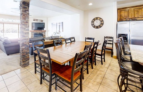 Bear Hollow Village House | Family-Friendly Home with Private Hot Tub, Shared Pool, WiFi, and Central AC