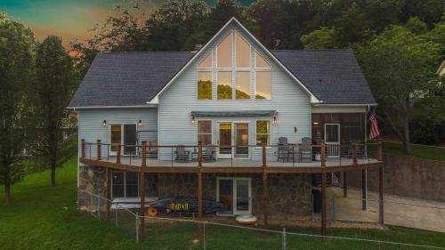 Big Creek House | Family Friendly Lakefront with Private Dock Fire Pit Near Marinas