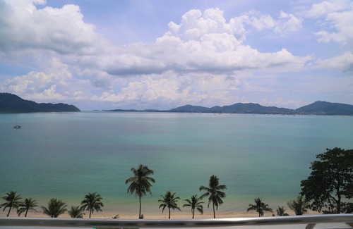 Wichit Condo | Family Friendly Luxury Pool Beachfront Penthouse, Amazing Seaview & Sunsets