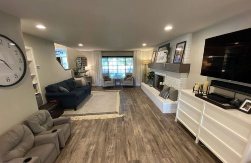 Chico House | Family friendly on cul-de-sac w/ pool! Close to CSU Chico, perfect for grad wknd