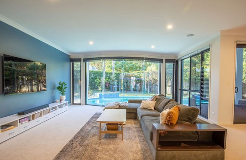 Bokarina House | Family-friendly Retreat on Bokarina Beach