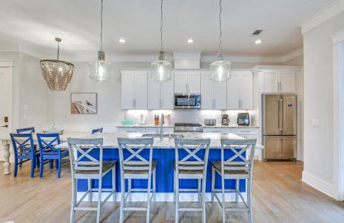 Lakeside at Blue Mountain Beach House | Family-Friendly Santa Rosa Home Walk to Beach!