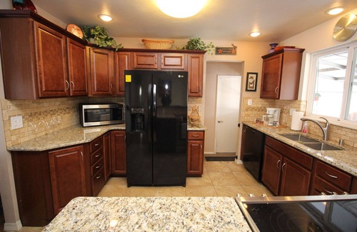 East Colorado Springs House | Family-friendly, beautiful, cozy w/Hot Tub! Welcome to your CO Springs home!
