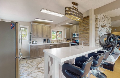 Coupeville House | Family-friendly waterview home with firepit, enclosed yard, and W/D