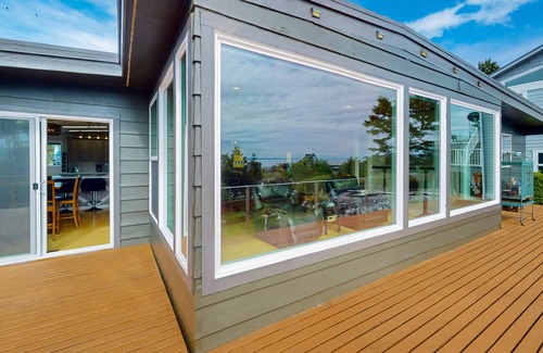 Coupeville House | Family-friendly waterview home with firepit, enclosed yard, and W/D