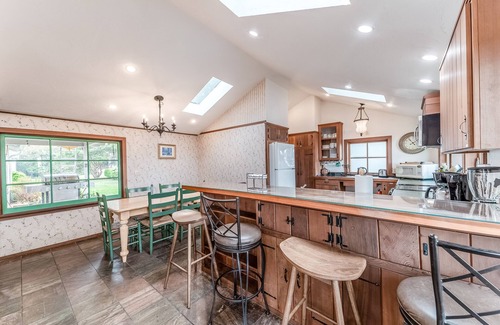 Westhaven-Moonstone House | Family-friendly, waterfront home w/ocean views above Scenic Houda Point