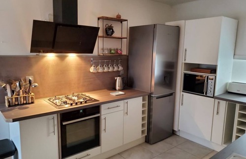 Gesnes-le-Gandelin Cottage | Family gîte near Les Aples de Mancelles