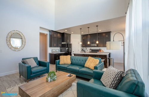 American Fork House | Family Gathering Place 6 BD Home Hot Tub sleeps 12