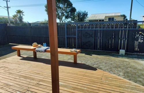 Pukehina House | Family Getaway Glenfinnan