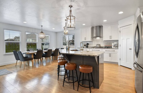 Heber House | Family groups, hot tub, sleeps 16, 6br4ba, firepit