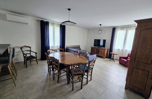 Fontaine-de-Vaucluse House | Family home in Provence