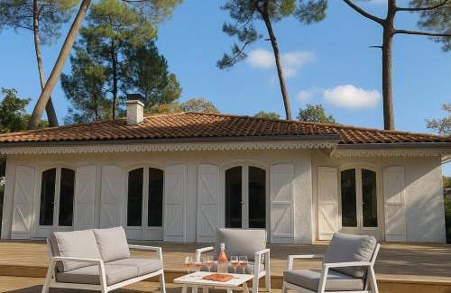 Lanton House | Family Home between Sea and Forest