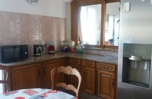 Le Muy House | Family home for 7 adults