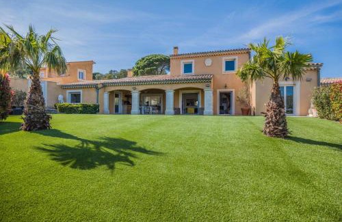 Sainte-Maxime House | Family home in Sainte-Maxime