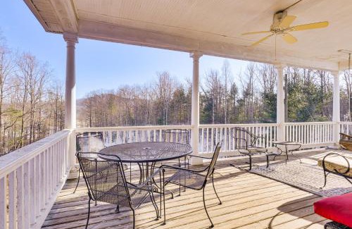 Haywood House | Family Home with Game Room and Decks in Etlan!