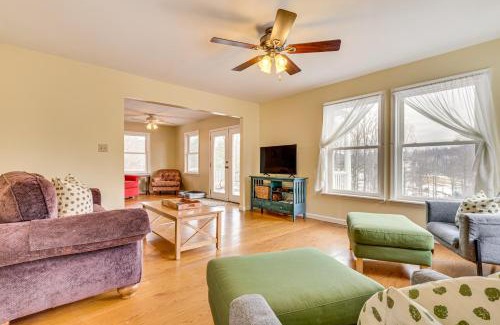 Haywood House | Family Home with Game Room and Decks in Etlan!