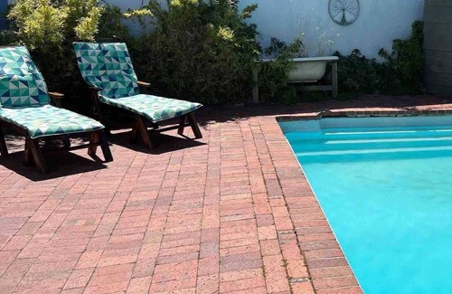 Hout Bay House | Family Home with pool, Sleeps 6 and Pet Friendly