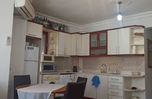 Altnkum Mahallesi House | FAMILY HOUSE. FREE NETFLIX, INTERNET, CABLE TV. VERY CLOSE TO THE SEA