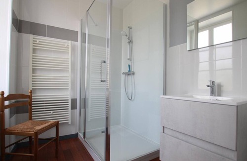 Brecey Cottage | Family house in Brécey with garden and barbecue