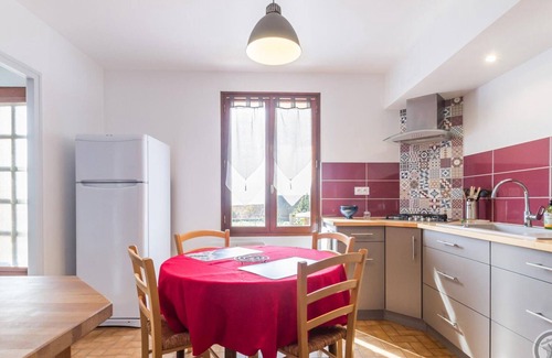 Lolif Cottage | Family house with 4 bedrooms, fireplace and terrace in Lolif