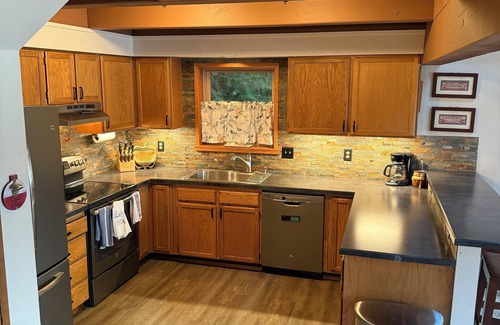 Shelton House | Family Lake House