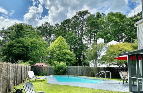 North Charleston House | Family Paradise with Pool and Firepit