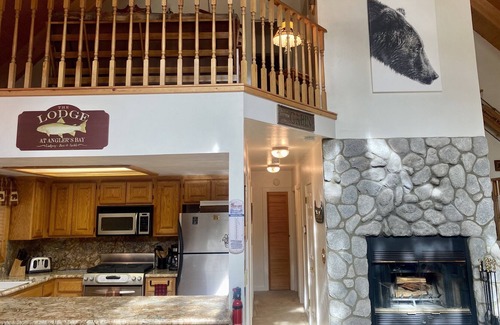 Sugarloaf Cabin | Family & Pet Friendly with a new Spa!