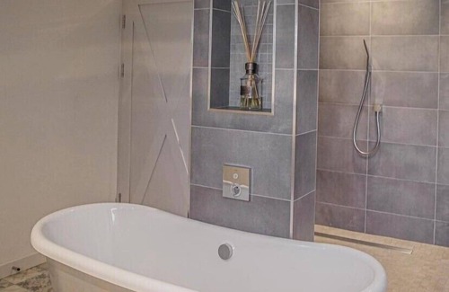 Clitheroe House | Family Room with en-suite