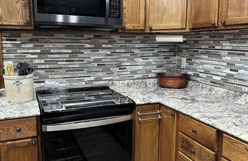 Grandin House | Family sized barndominium. Sleeps up to 10 comfortably.